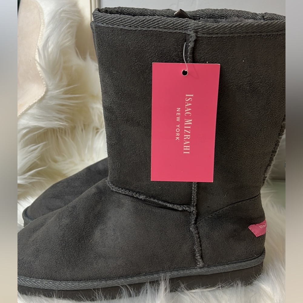 NWT Isaac Mizrahi New York Booties, Size 7